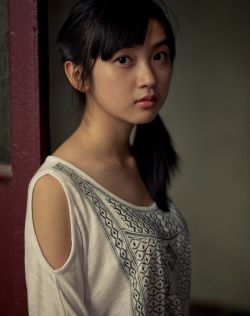 人妻～夫の部下との密かな关系