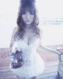 范冰冰为许家印怀孕生子